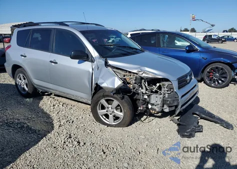 2006 Toyota Rav4 из США, поврежденный, VIN JTMZD33V065010429